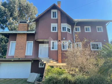 Sobrado Quadruplex à Venda Em Carambeí