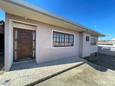 <strong>CASA Á VENDA NO NOVA RÚSSIA</strong>