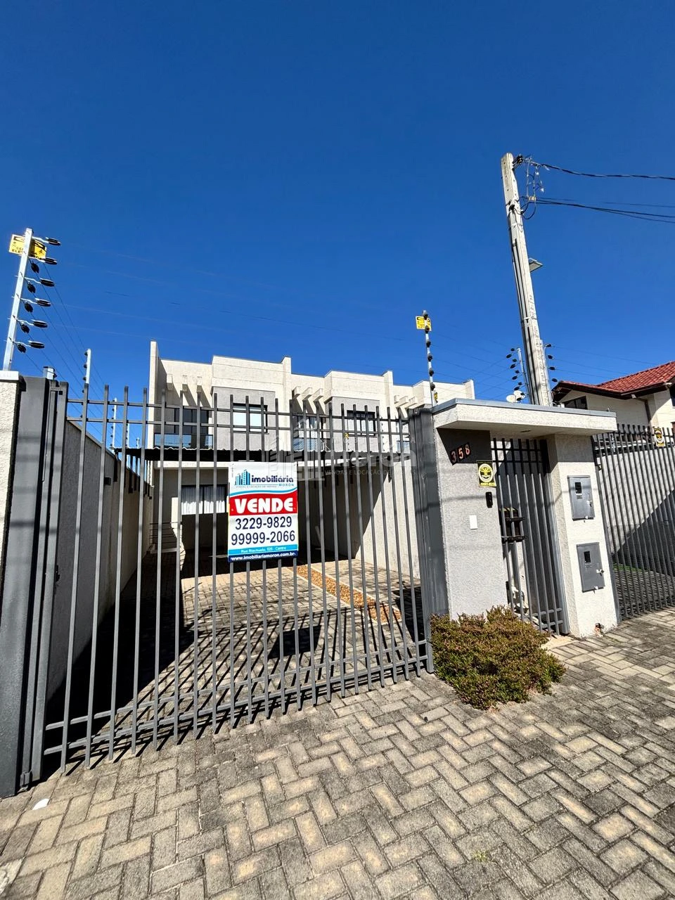 Sobrado Triplex á Venda No Jardim Carvalho