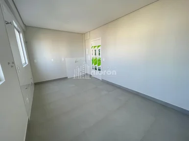 <strong>APARTAMENTO À VENDA NO CENTRO - EDIFÍCIO RIO AMSTEL</strong>