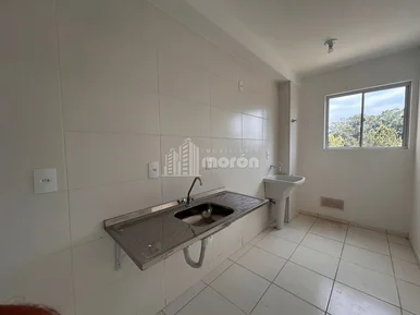 Apartamento á Venda Em Uvaranas - Jardim Das Araucarias