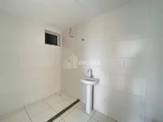 <strong>APARTAMENTO Á VENDA EM UVARANAS - JARDIM DAS ARAUCARIAS</strong>