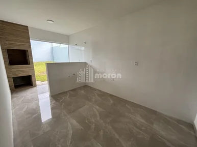 Casa á Venda No Contorno - Residecial Ross