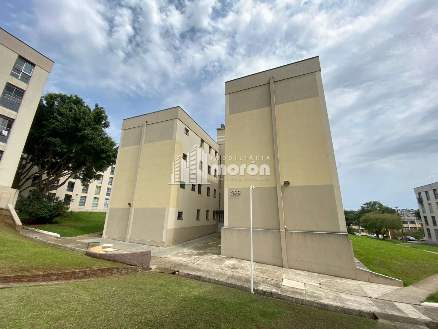 Apartamento á Venda No Jd Carvalho - Cond. Monteiro Lobato