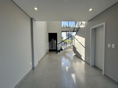 Casa á Venda No Contorno - Condominio Ecoville I