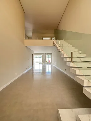 Casa á Venda No Vale Dos Vinhedos