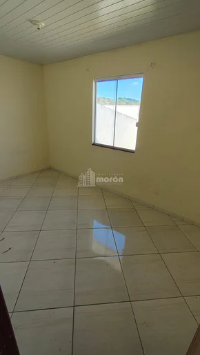 Casa à Venda No Contorno