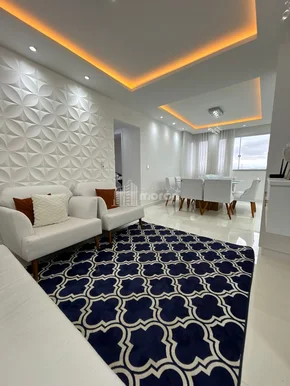 Apartamento á Venda Em Uvaranas - Edificio Tomazina