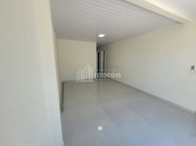 Casa á Venda  No Jardim Santa Clara