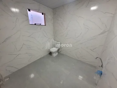 Casa á Venda  No Jardim Santa Clara