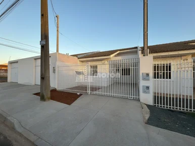 <strong>CASA A VENDA NO UVARANAS</strong>