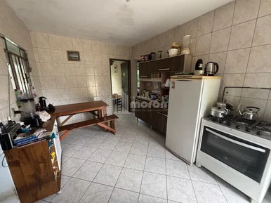 <strong>CASA A VENDA NO NOVA RÚSSIA</strong>