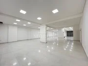 <strong>SALA COMERCIAL NO CENTRO ED. MERANO RESIDENZIALE</strong>