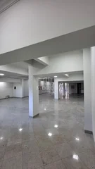 <strong>SALA COMERCIAL PARA LOCAÇÃO/VENDA NO CENTRO-ED.PORTO MADERO</strong>