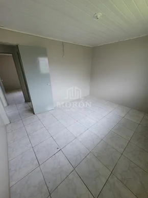 Casa à Venda E Locação No Jardim Gianna