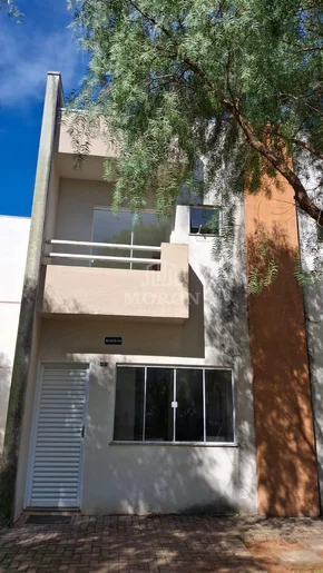 Sobrado Para Alugar Em Uvaranas - Residencial Araucária