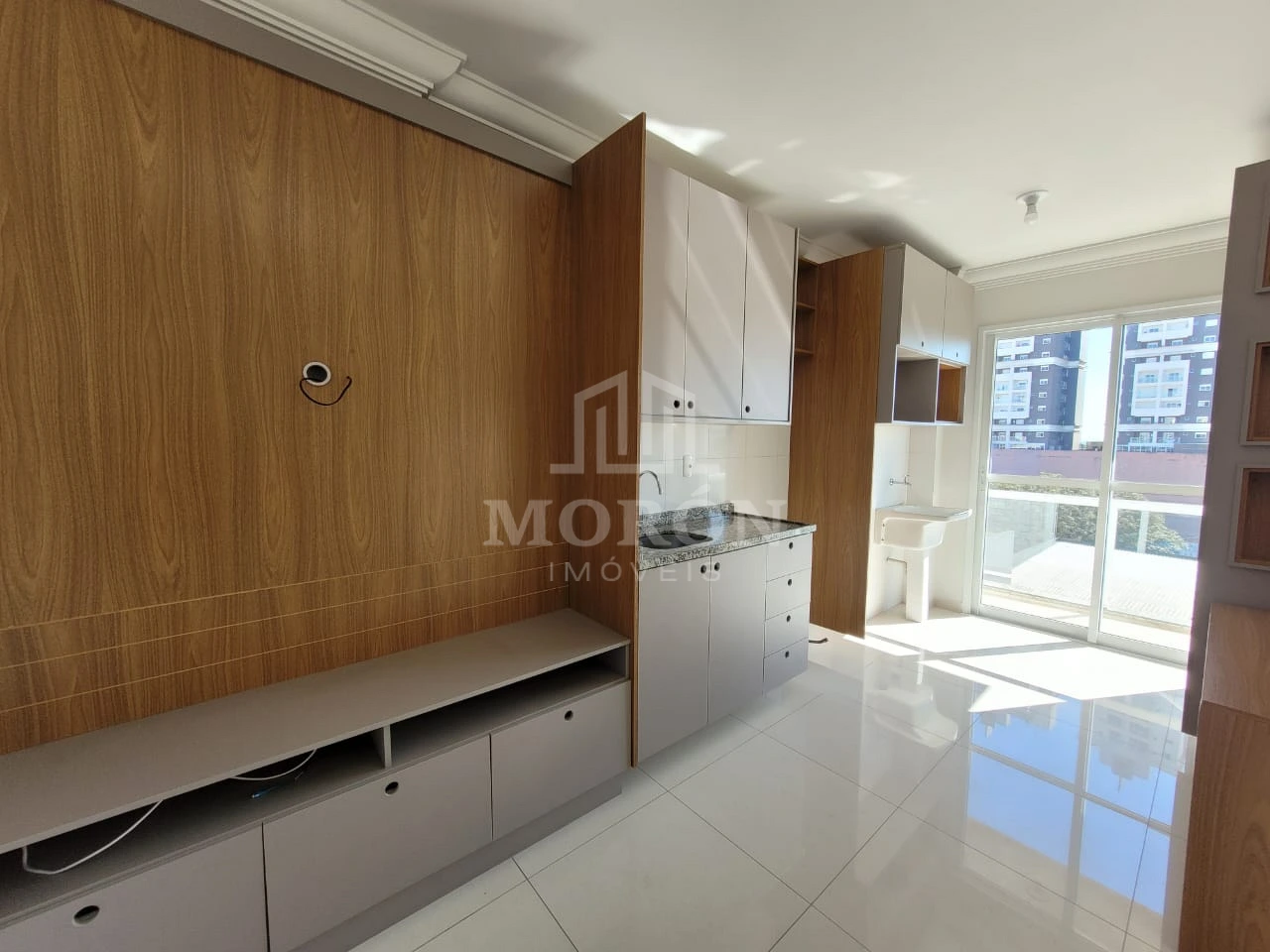 Apartamento Semimobilado No Centro - Edificio Atlântico