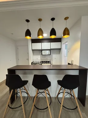 Apartamento Semimobiliado à Venda - Ed Mario Carneiro Gomes