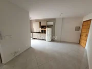 <strong>APARTAMENTO SEMI MOBILIADO NO CENTRO- ED. MILENA</strong>