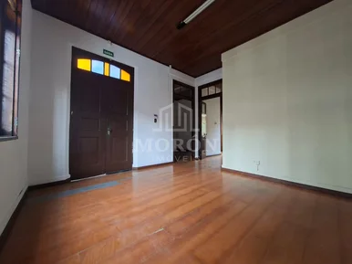 Casa De Esquina Para Locação - (centro)