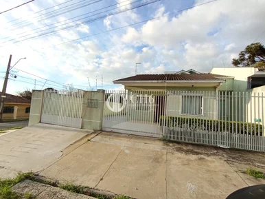 <strong>Casa de Esquina no Jardim Carvalho</strong>