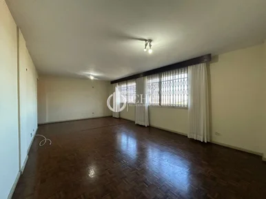 Apartamento No Edifício Presidente  - Três Quartos