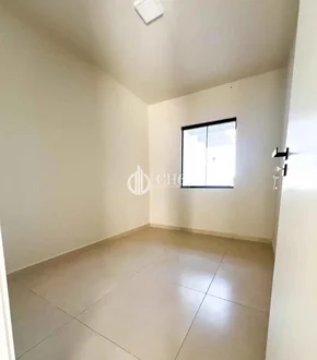 Casa à Venda No Bairro Oficinas