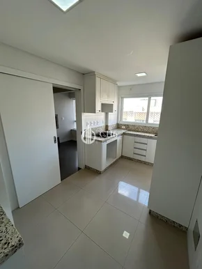 Apartamento Semi Mobiliado No Edifício Premiere