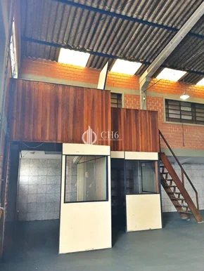 Barracão Em Oficinas