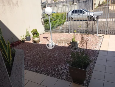 Residência No Jardim Carvalho