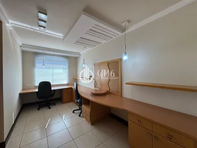 Residência Semi Mobiliada - Jardim América