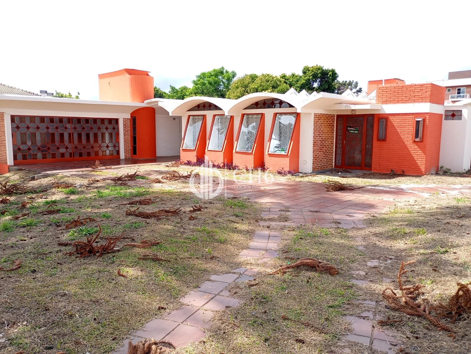 Casa Comercial No Orfãs