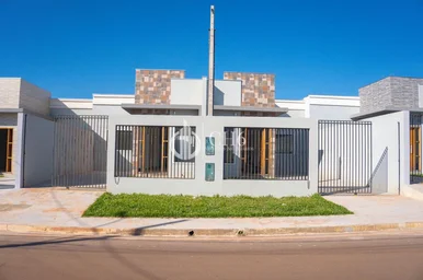 <strong>Casa no Uvaranas</strong>