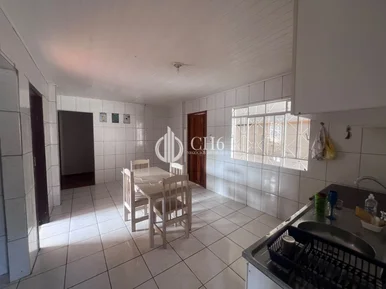Casa Em Uvaranas