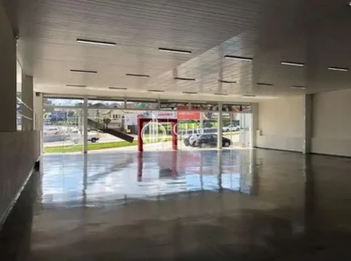 <strong>Galpão Comercial em Oficinas</strong>