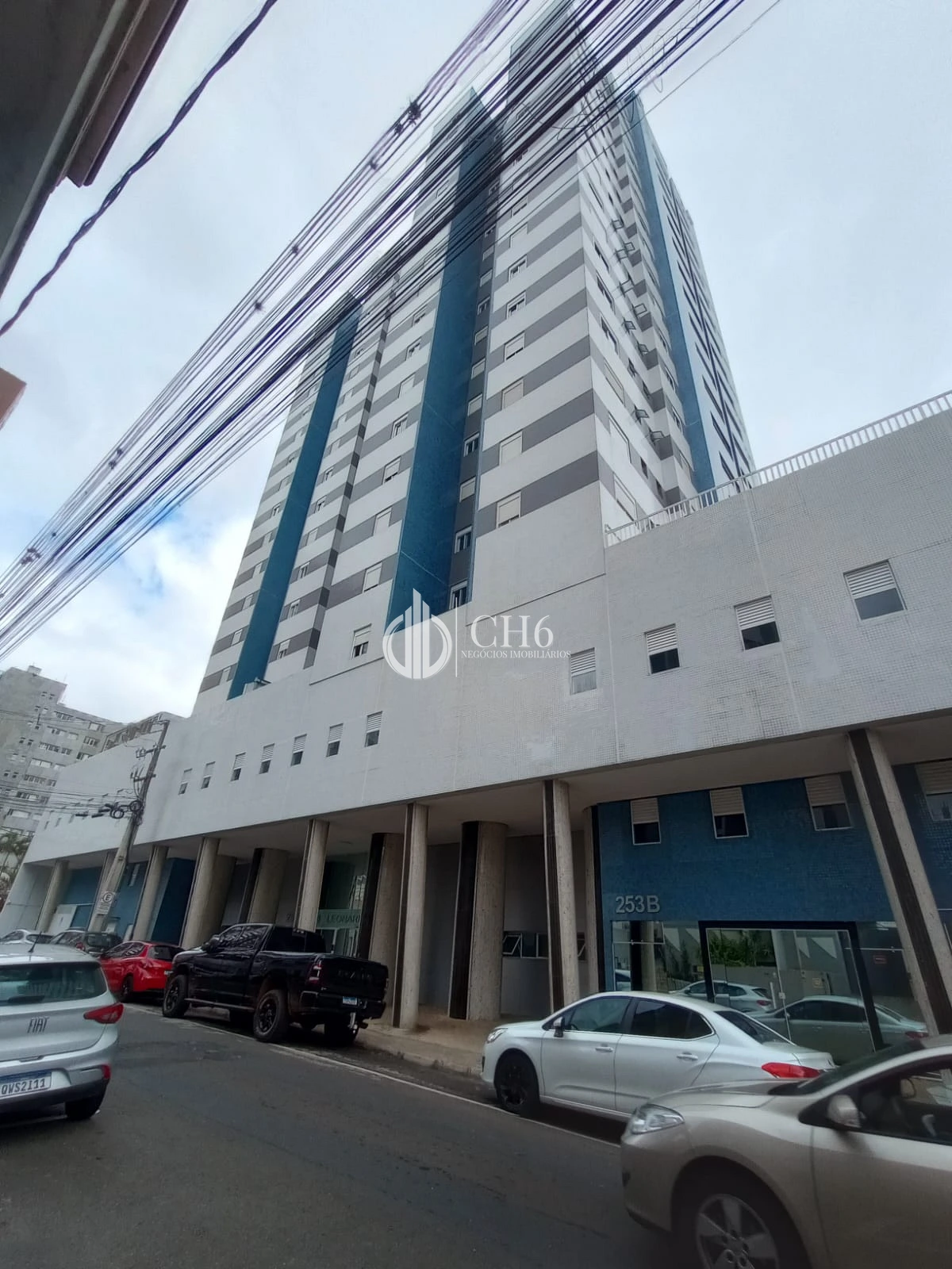 Apartamento Semimobiliado No Edificio Leonardo Da Vinci