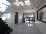 <strong>Sobrado no Condominio Doman</strong>