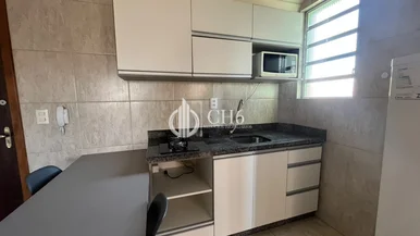 Apartamento Mobiliado No Edifício Carrera Schroeder | Centro