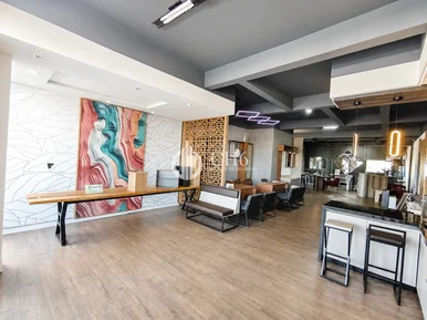 <strong>Sala Comercial | Uvaranas</strong>