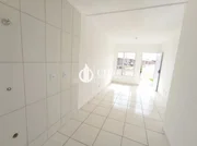 <strong>Casa no Condomínio Violeta | Neves</strong>