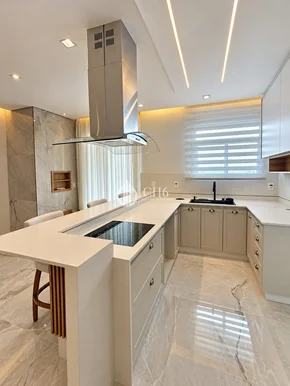 Apartamento Semi Mobiliado No Edifício San Blas | Centro