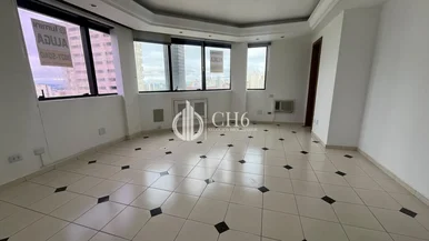 Clinical Tower | Conjunto Comercial
