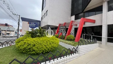 Clinical Tower | Conjunto Comercial