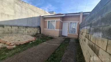 <strong>Casa à venda no bairro Uvaranas</strong>