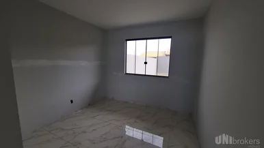 Casa à Venda No Bairro Uvaranas