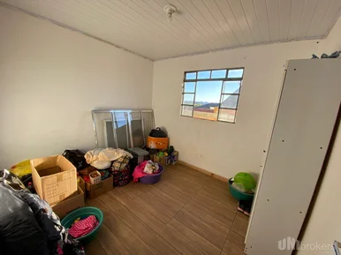 Residência à Venda No Bairro Uvaranas - Londres