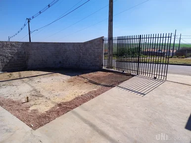 Residência à Venda No Bairro Uvaranas - Costa Rica