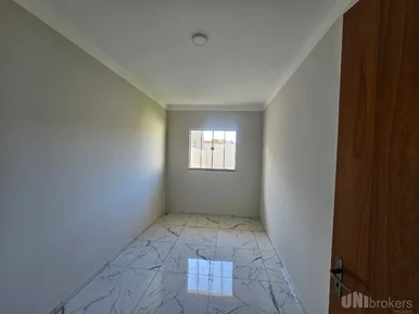 Casa Em Uvaranas