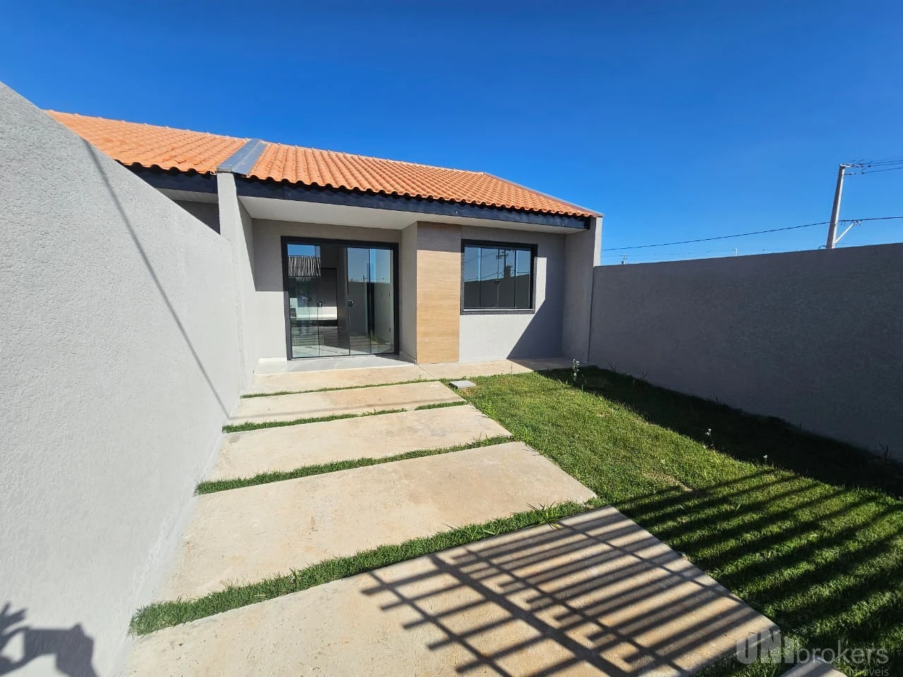 Linda Casa No Cará- Cará