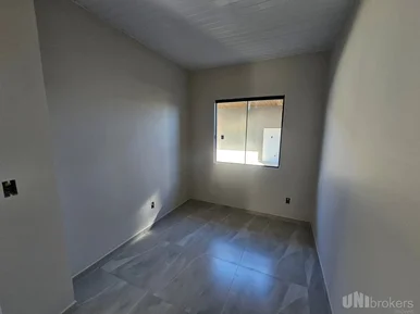 Linda Casa No Cará- Cará